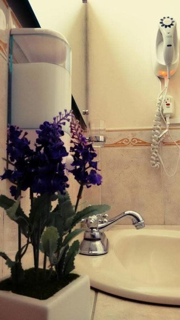 Hotel Casa Blanca Inn Гватемала Экстерьер фото